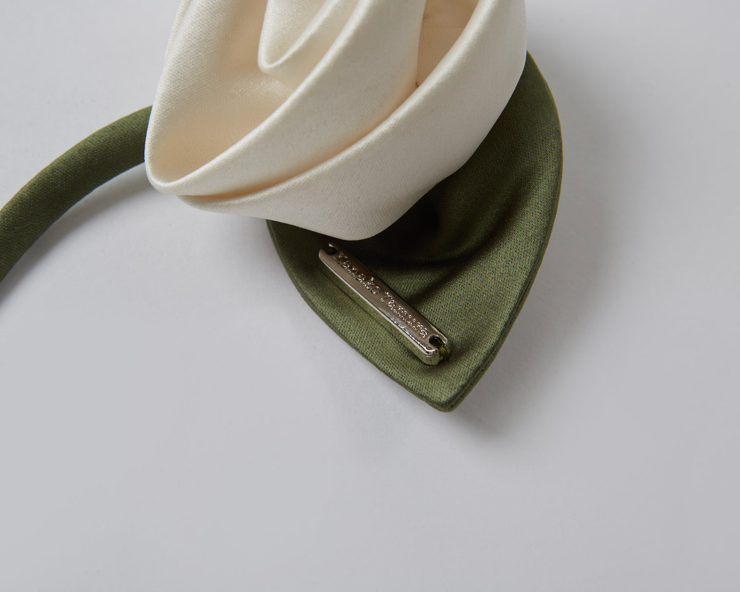 Satin Rose Brooch(Black)