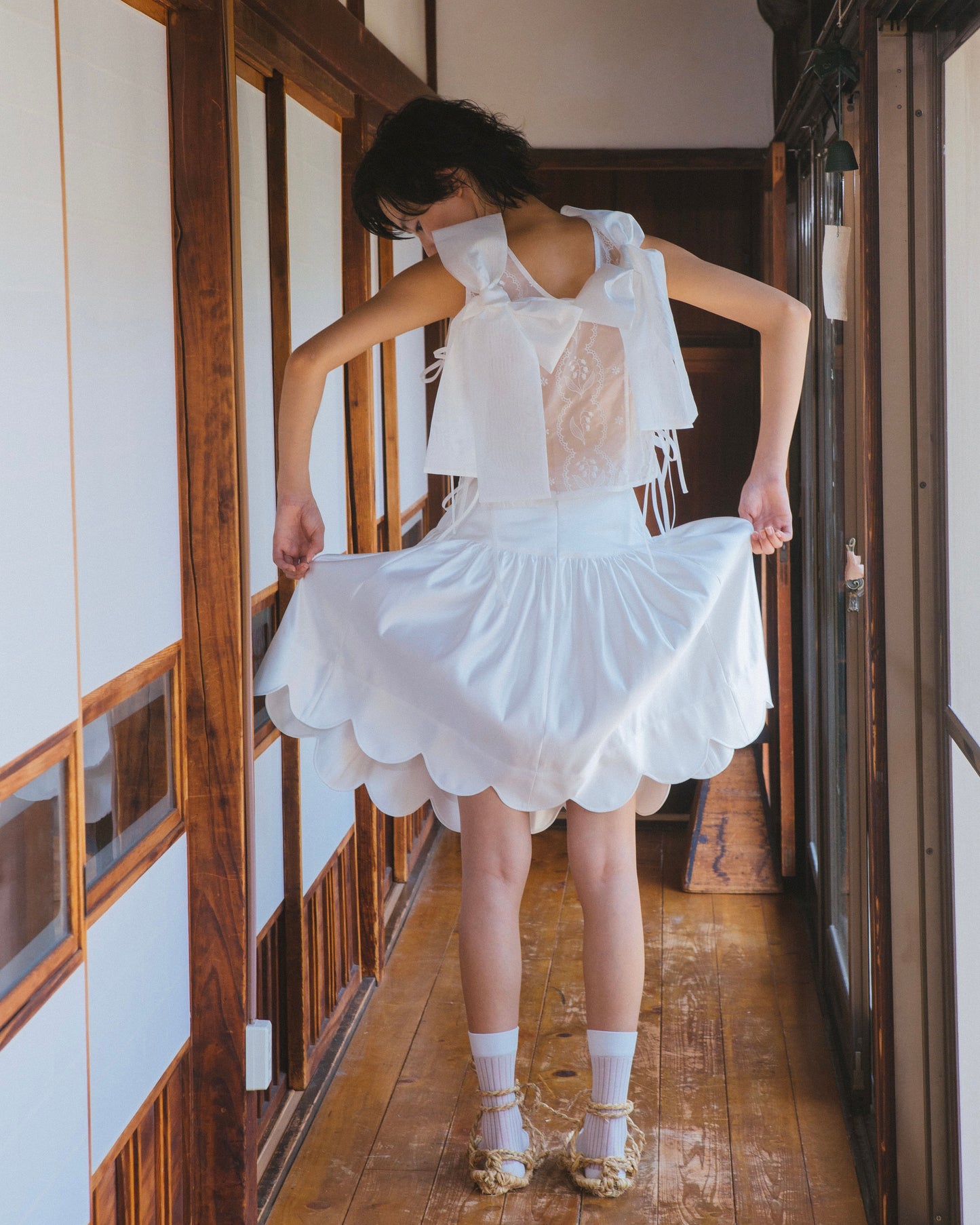 Satin Scalloped-Hem Gathered Skirt(Black)