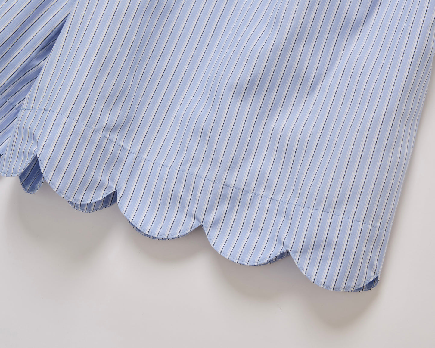 Cotton Scalloped-Hem Short Pants(Stripe)