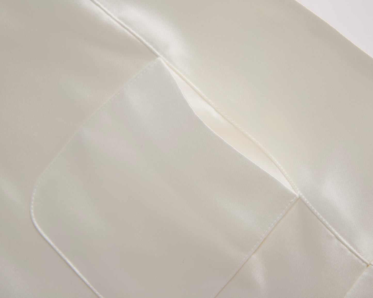 Satin Scalloped-Hem Mini Skirt(Beige)