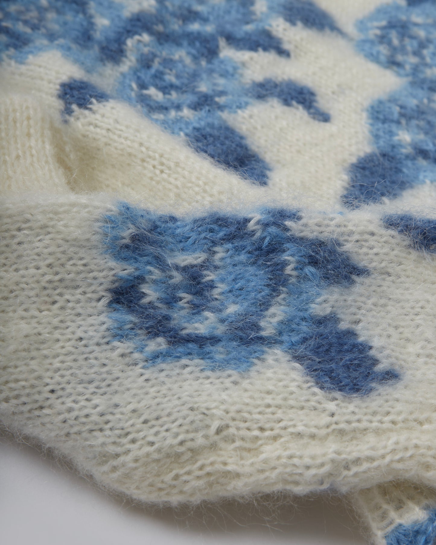 [数量限定]Floral Hand-knit Sweater(Blue)